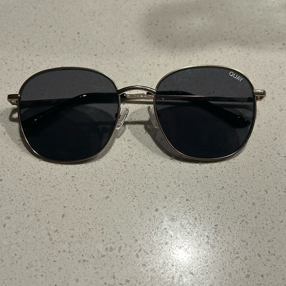 QUAY jezabell classes